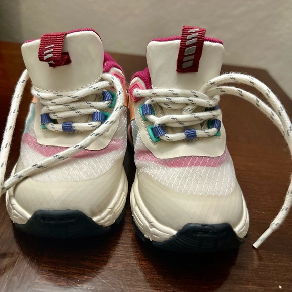 Zara Kids Sneakers 💓 - Picture 2 of 6